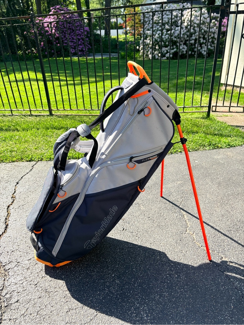 TaylorMade Navy, Light Gray and Orange Stand Golf Bag - Picture 3 of 4